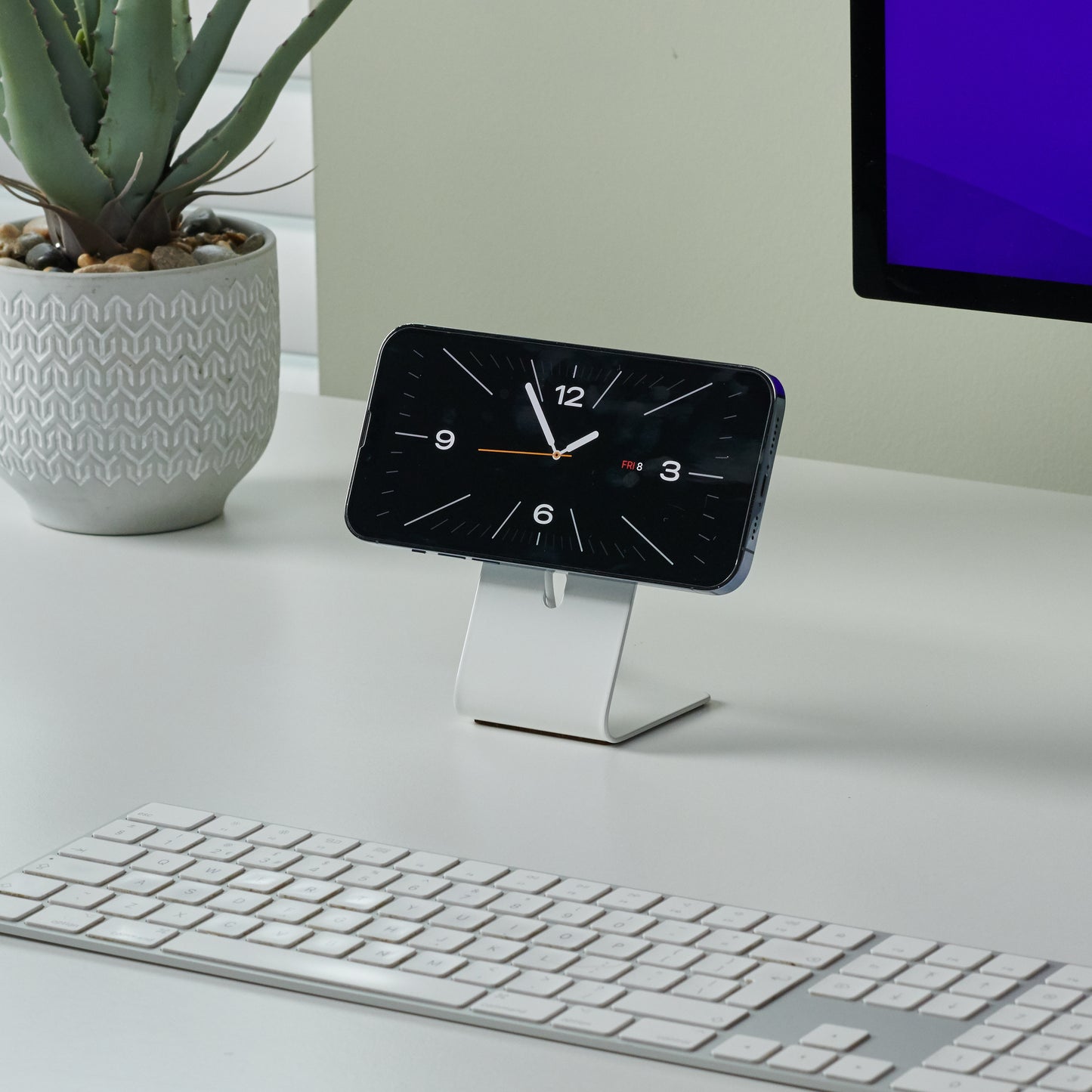 iPhone MagSafe Desk Stand | Powder Coated